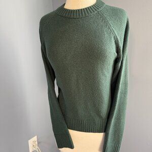 Gap Women's Crewneck Sweater Size Small green
